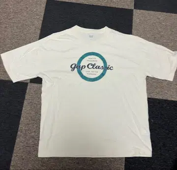 GAP 프린트 T셔츠 S 사이즈 화이트