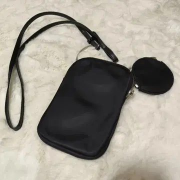 Papillonner 블랙 숄더백