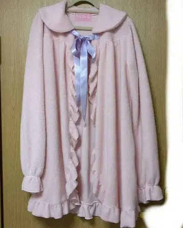 NILE PERCH 나일 퍼치 가운