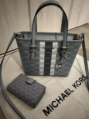 MICHAEL KORS 투웨이 토트백 지갑 포함 블루