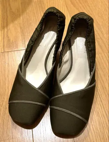 오데트 에 오딜 카키 힐 펌프스 23cm 일본제
