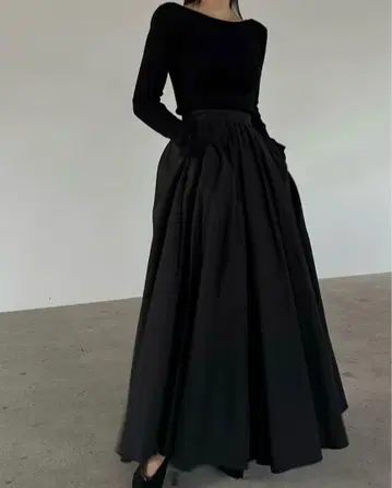 CLANE VOLUME FLARE MAXI SKIRT