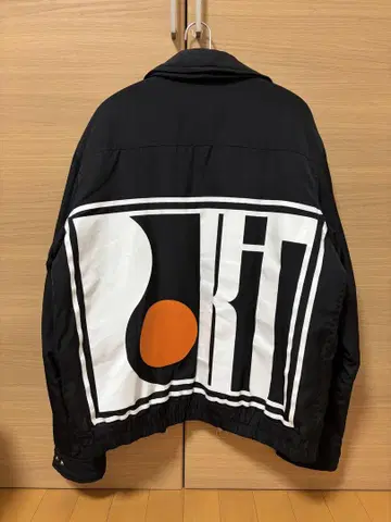 ROKIT 블랙 자켓