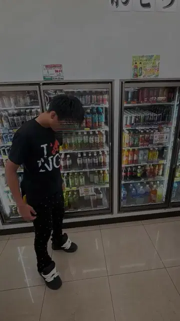 GUAPI 블랙 부츠컷 데님