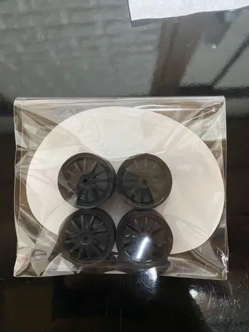 미니 사륜구동 블랙 로우 프릭션 23.0mm 카본 휠 포함