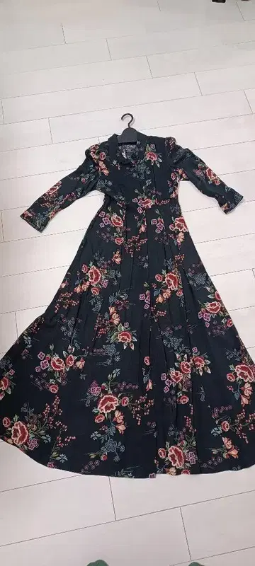 ZARA 롱 기장 원피스
