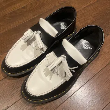 [ 금일 500엔 할인 ] Dr. Martens 프린지 로퍼 UK 5