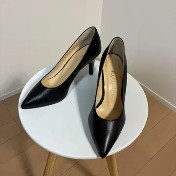 [ 새상품급 ] DIANA 다이애나 블랙 펌프스 21.5cm 레어 사이즈