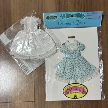 리카짱 캐슬 드레스 2벌 세트 27cm 사이즈