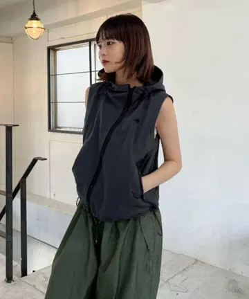 shesame 아지메 지퍼 테크 로고 베스트