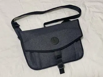ALPAKA Alpha Sling (슬링백)