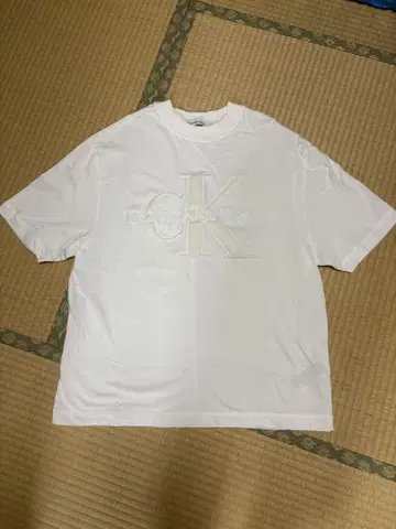 Calvin Klein Jeans 화이트 T셔츠 M