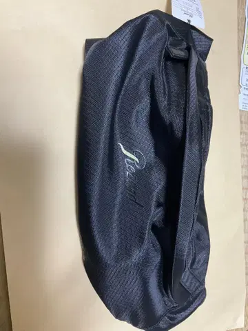 Rezard 블랙 바디백 히카루 리자드