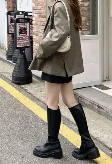 라운드 쉐입 데일리 롱 부츠