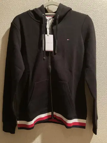 새상품 TOMMY HILFIGER 블랙 M 풀 집업 후드티