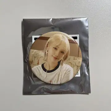 LE SSERAFIM 르세라핌 카페 채원 캔 배지