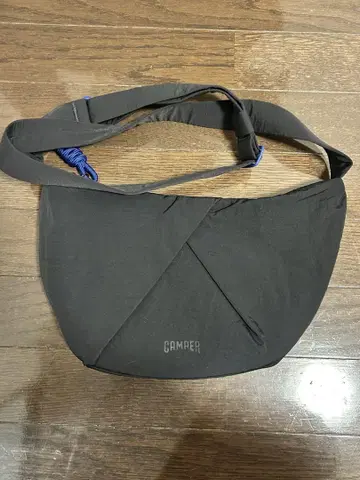 CAMPER 캠퍼 숄더백