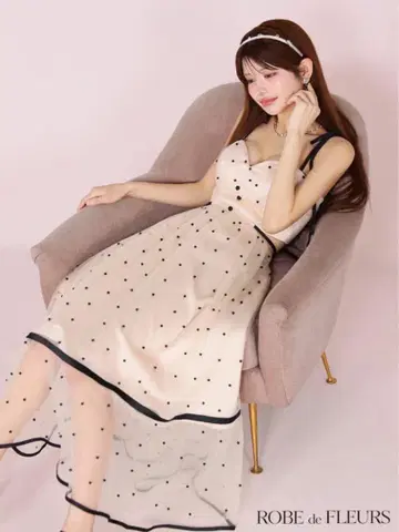 하자 있음 ROBE de FLEURS 도트 무늬 맥시 드레스