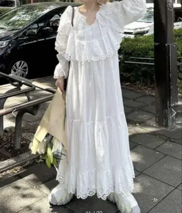 [ Alley ] 레이스 개더 원피스