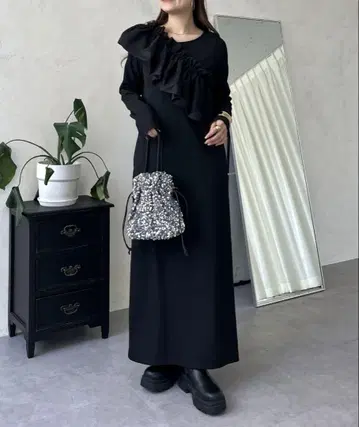새상품! 프로즈베일 멀티웨이 컷 리브 원피스 PM 블랙