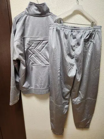 칼카니 셋업 광택