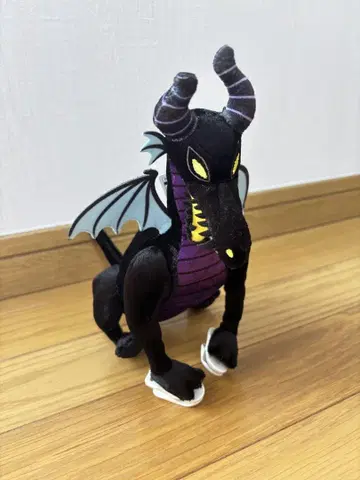 말레피센트 드래곤 어깨 위 봉제 인형 빌런 잠자는 숲속의 미녀