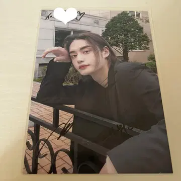 김지운 사인 포함 포트레이트 사진