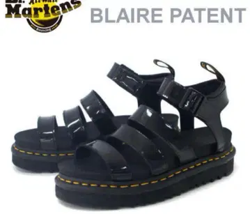 Dr.Martens 샌들