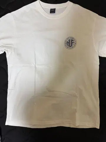 [ HUF ] 로고 T셔츠 화이트