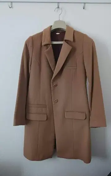 볼니 체스터 코트