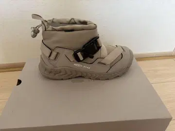 KEEN x HYKE/킨 x 하이크 숏부츠 사이즈 23