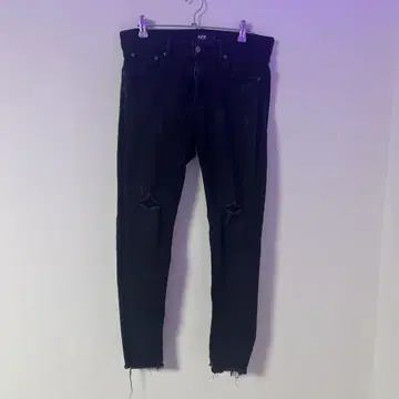 데미지 가공 스키니 데님 블랙