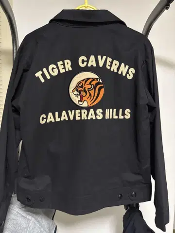 Sackers 블랙 점퍼 Ross Tiger Caverns