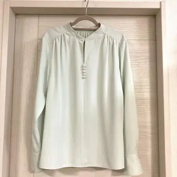 [새상품] 플라스테 블라우스