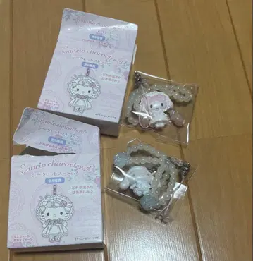 산리오 화이트 프릴 디자인 시리즈