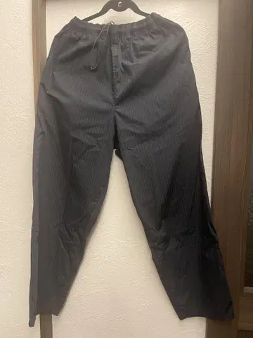 Freshservice corporate easy pants 스트라이프
