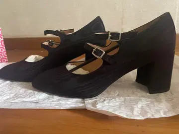 미사용 새상품 CAREL 블랙 펌프스 37 사이즈