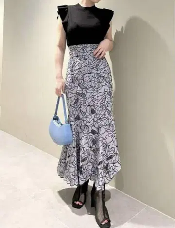 [새상품급] 스나이델 커팅 레이스 머메이드 스커트 블루 그레이 2