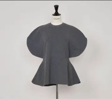 HEVE Arch Peplum knit 헤이브 그레이