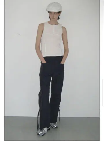 Typeservice Cleaved Strap Pants [Navy]