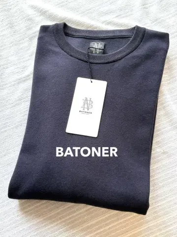 인기 [ BATONER ] 바토너 긴팔 니트 택 포함 정가 22000엔