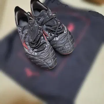 Mizuno Morelia Neo III 축구화