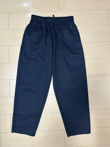 Freshservice corporate easy pants 스트라이프