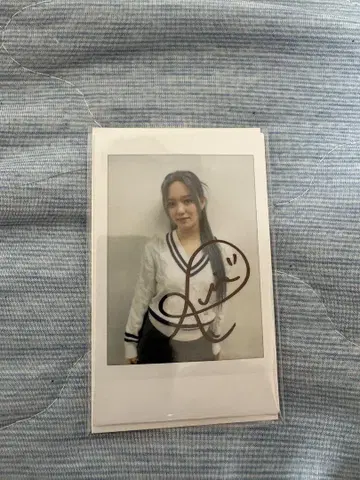 NiziU 리오 사인 폴라로이드