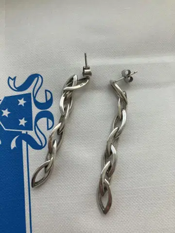 필립 오디베일 귀걸이