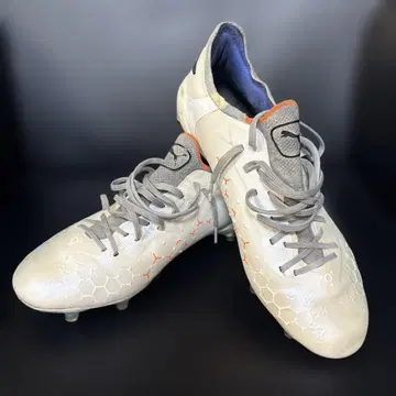 푸마 킹 얼티밋 FG/AG 탑 모델 24cm