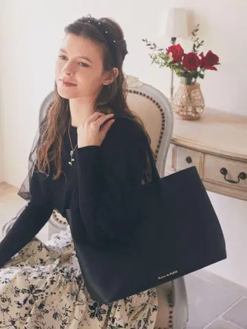 Maison de FLEUR 블랙 가로 토트백