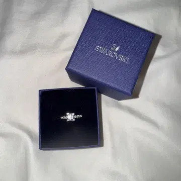 Swarovski 엘레강트 반지
