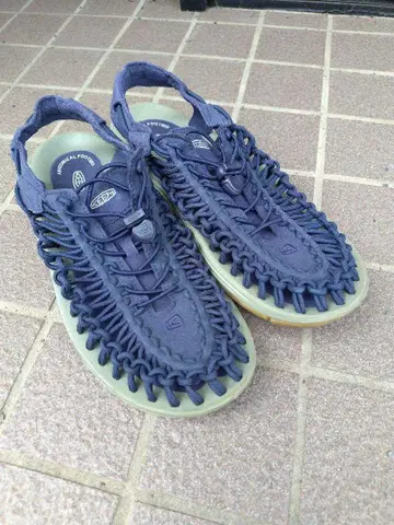 28cm KEEN UNEEK 네이비