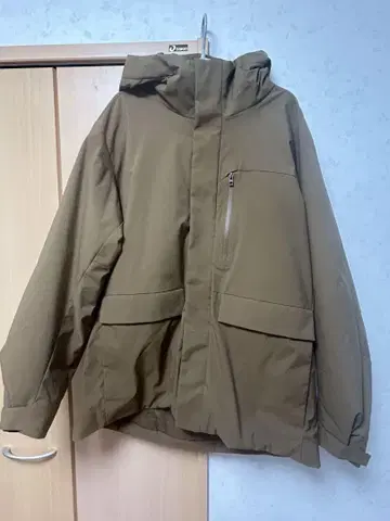 UNIQLO 브라운 후드 부착 다운 자켓